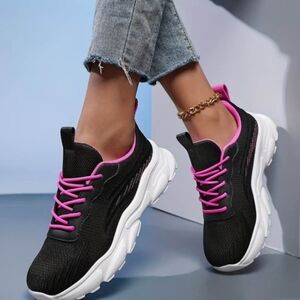 BRAND NEW NEVER WORN Women's Comfort Athletic Shoes Shoes 8. 8.5, 9.5 AVAILABLE